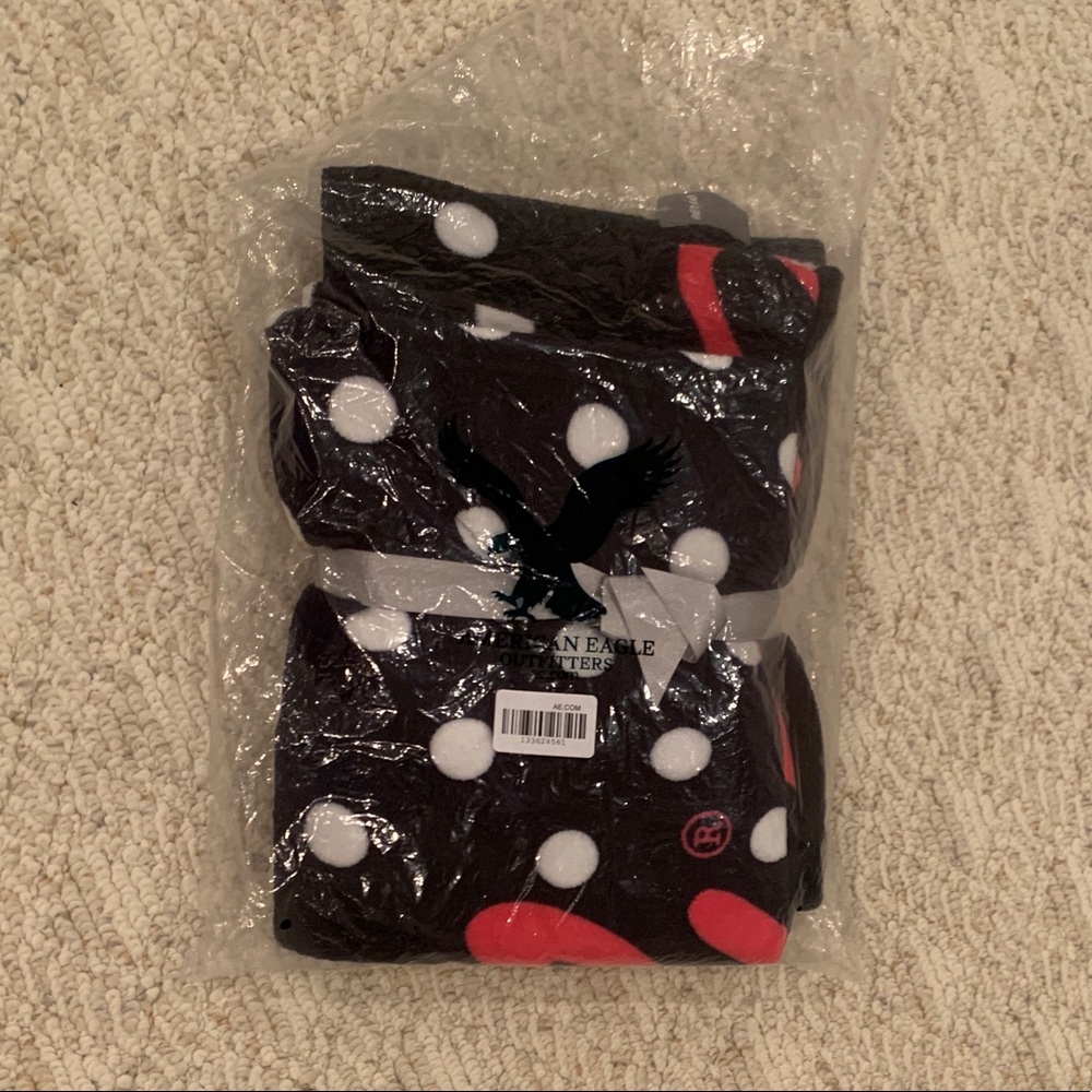 Limited Edition Polka Dot Aerie Blanket